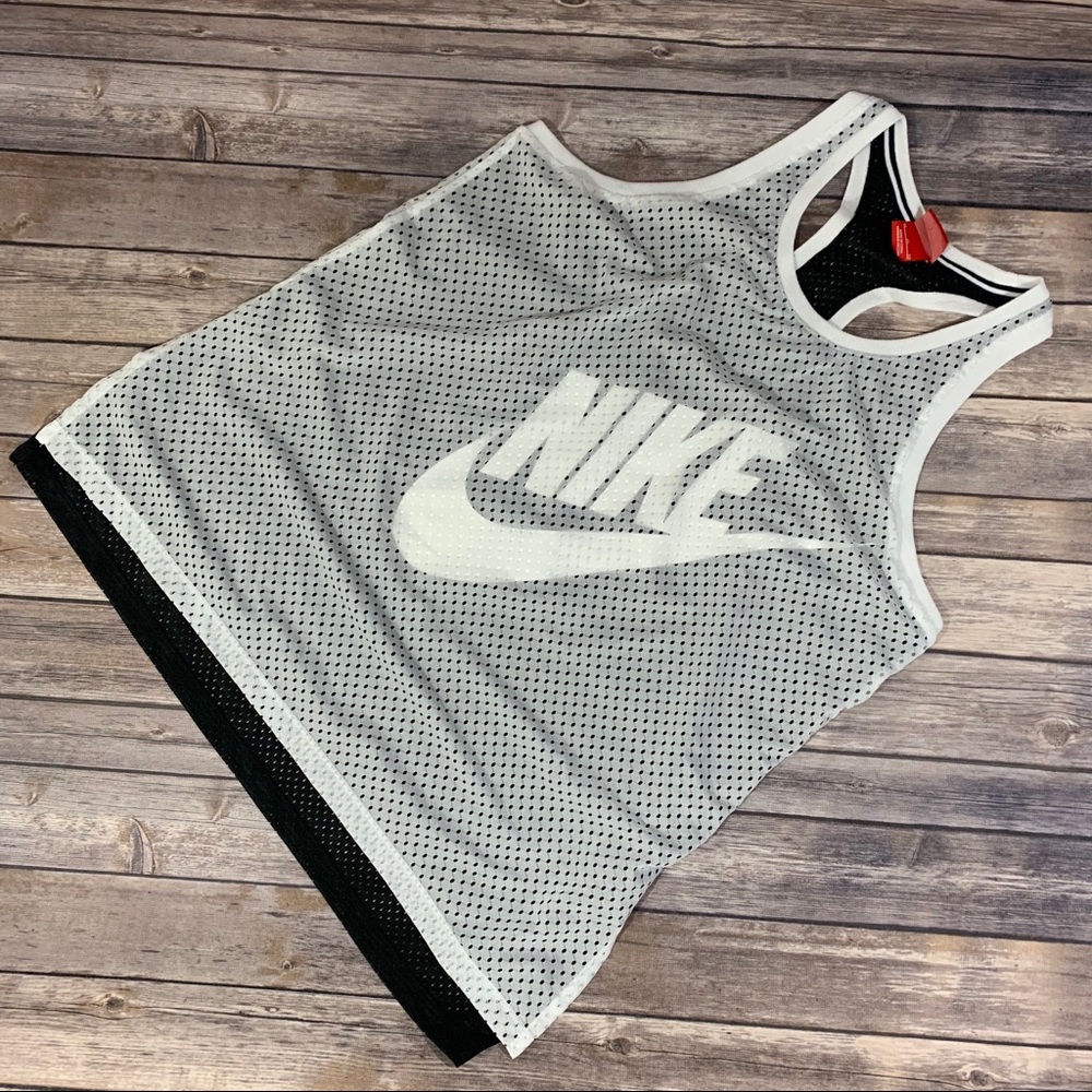 🔥Nike Sports Top Black & White Size XL